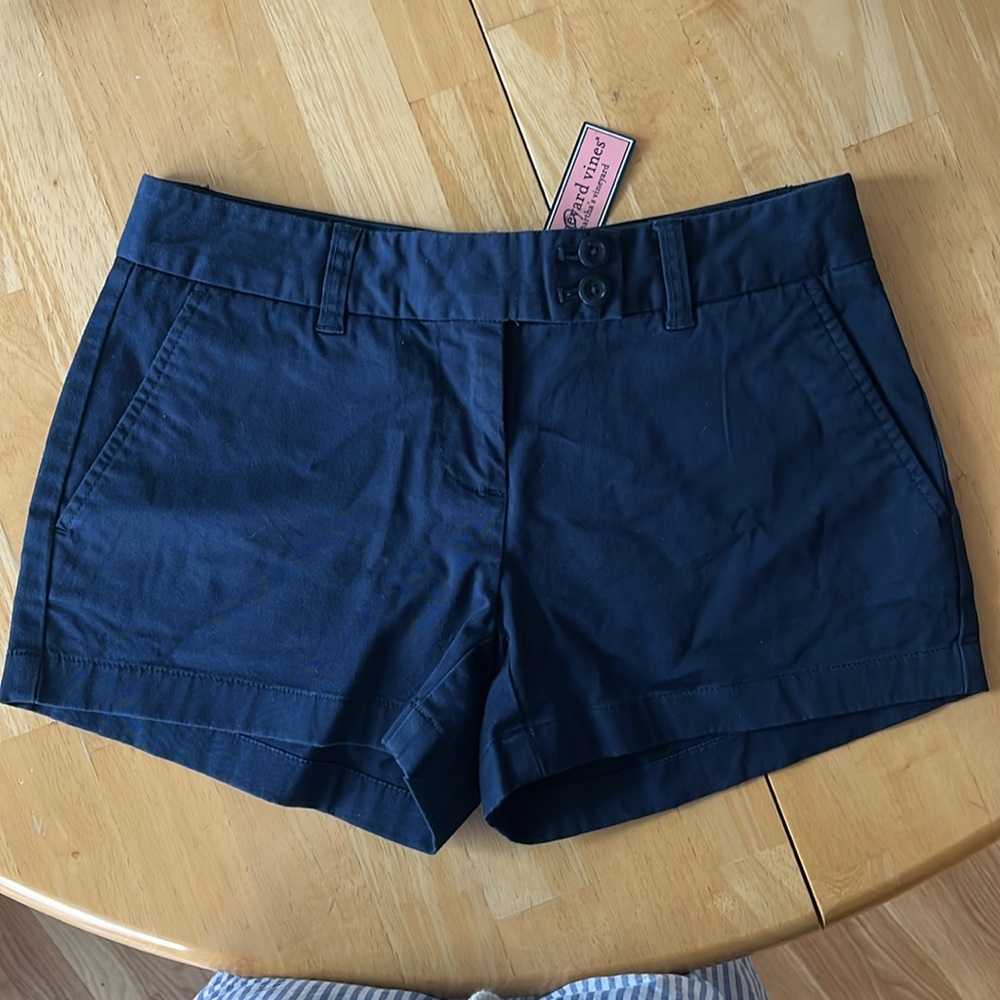 NWT Vineyard Vines navy shorts